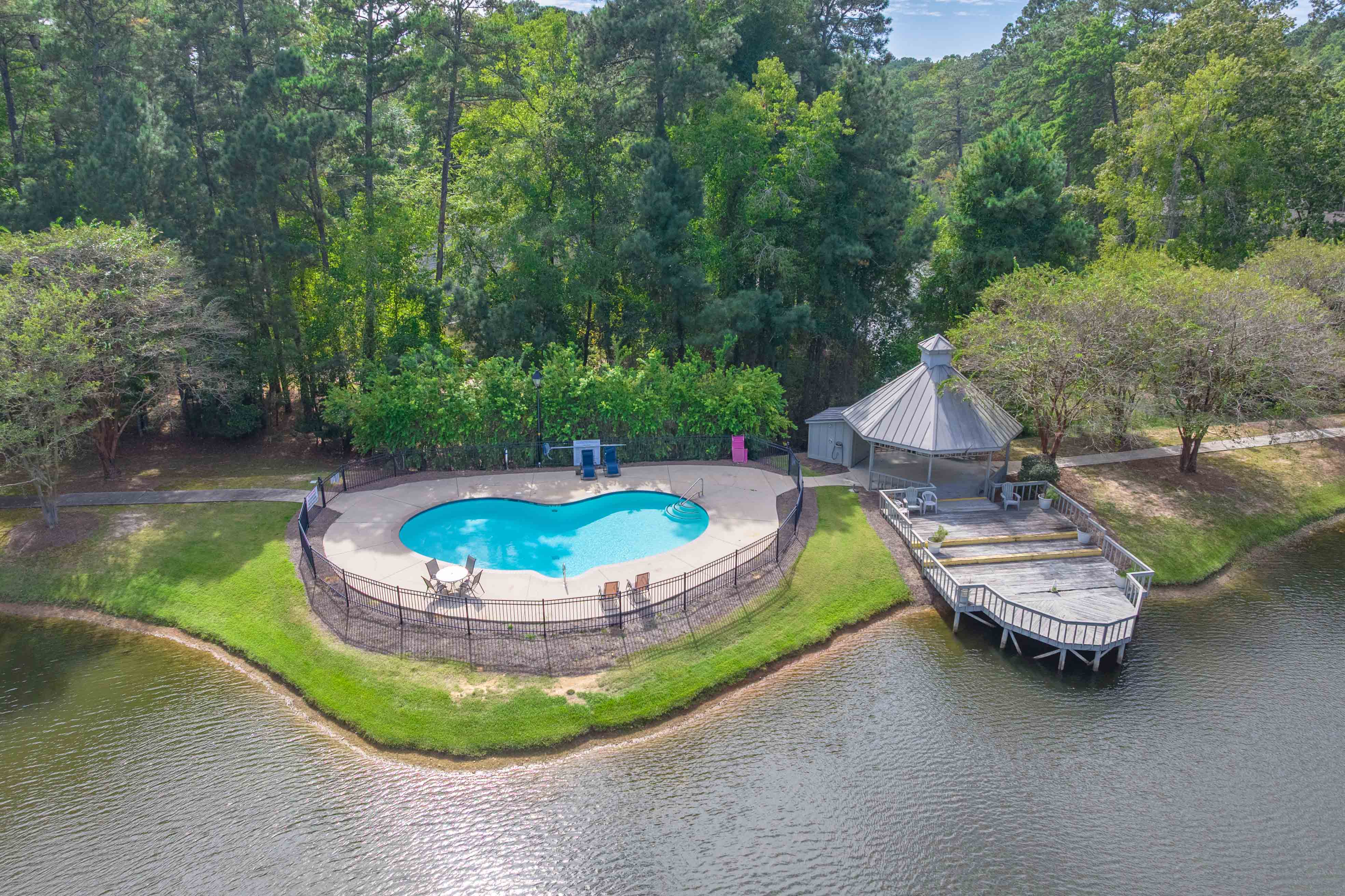 1011 Penfield Way image 57